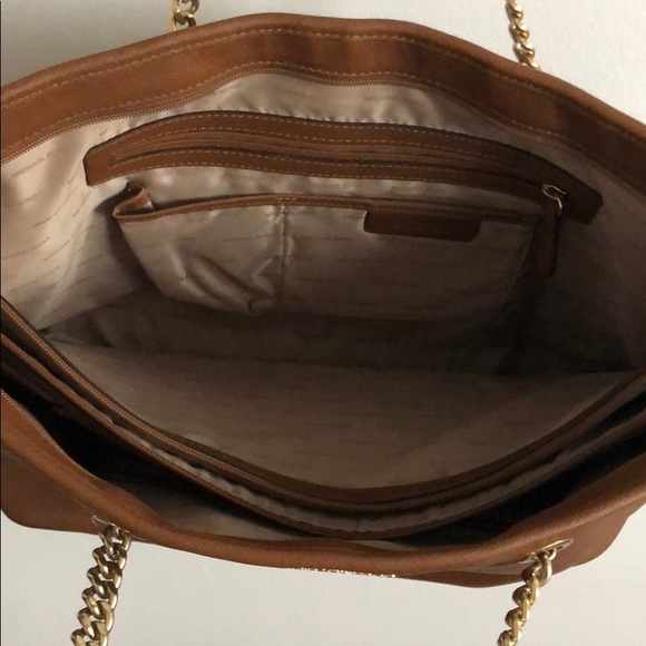 MK purse - Picture 3 of 3